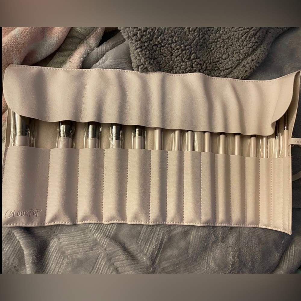 Colourpop Cosmetics Ultimate Makeup Brush Set • NEW - Picture 2 of 4
